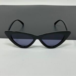 Wear me pro cat eye sunglasses